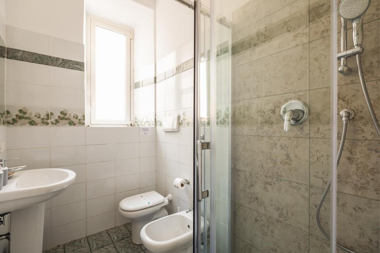 Appartement Imperial Nazionale à Rome Extérieur photo