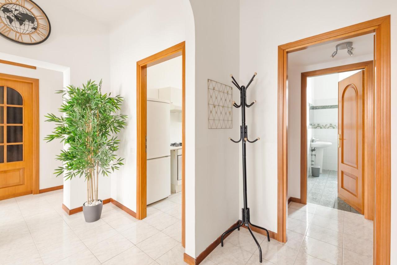 Appartement Imperial Nazionale à Rome Extérieur photo